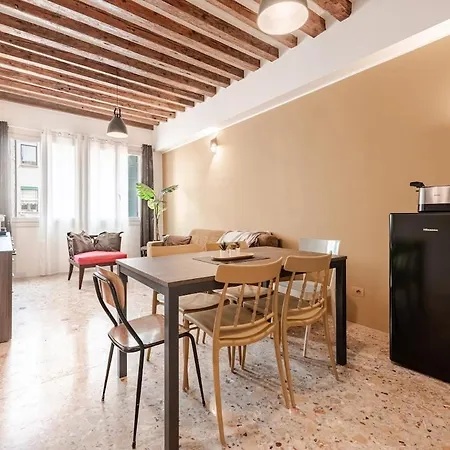 Center Gaffaro 5 Minutes From Parking Appartement 3*