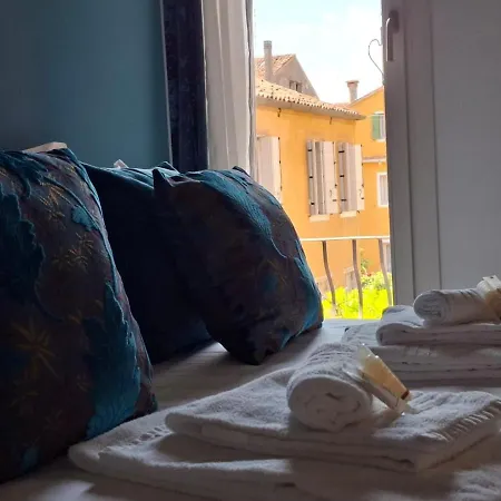Center Gaffaro 5 Minutes From Parking Venise